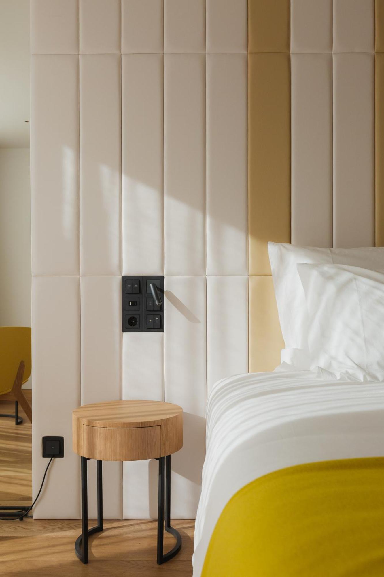 Deluxe Double Room City View